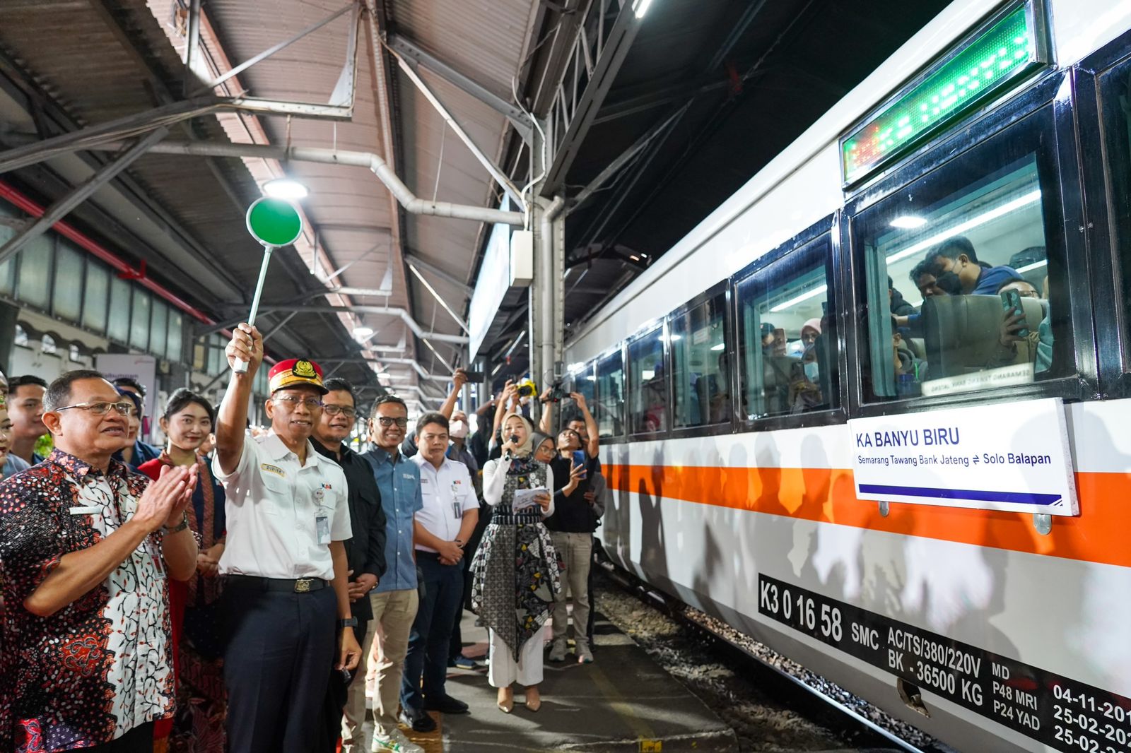 KAI Serentak Luncurkan Lima Kereta Api Baru di Empat Stasiun 