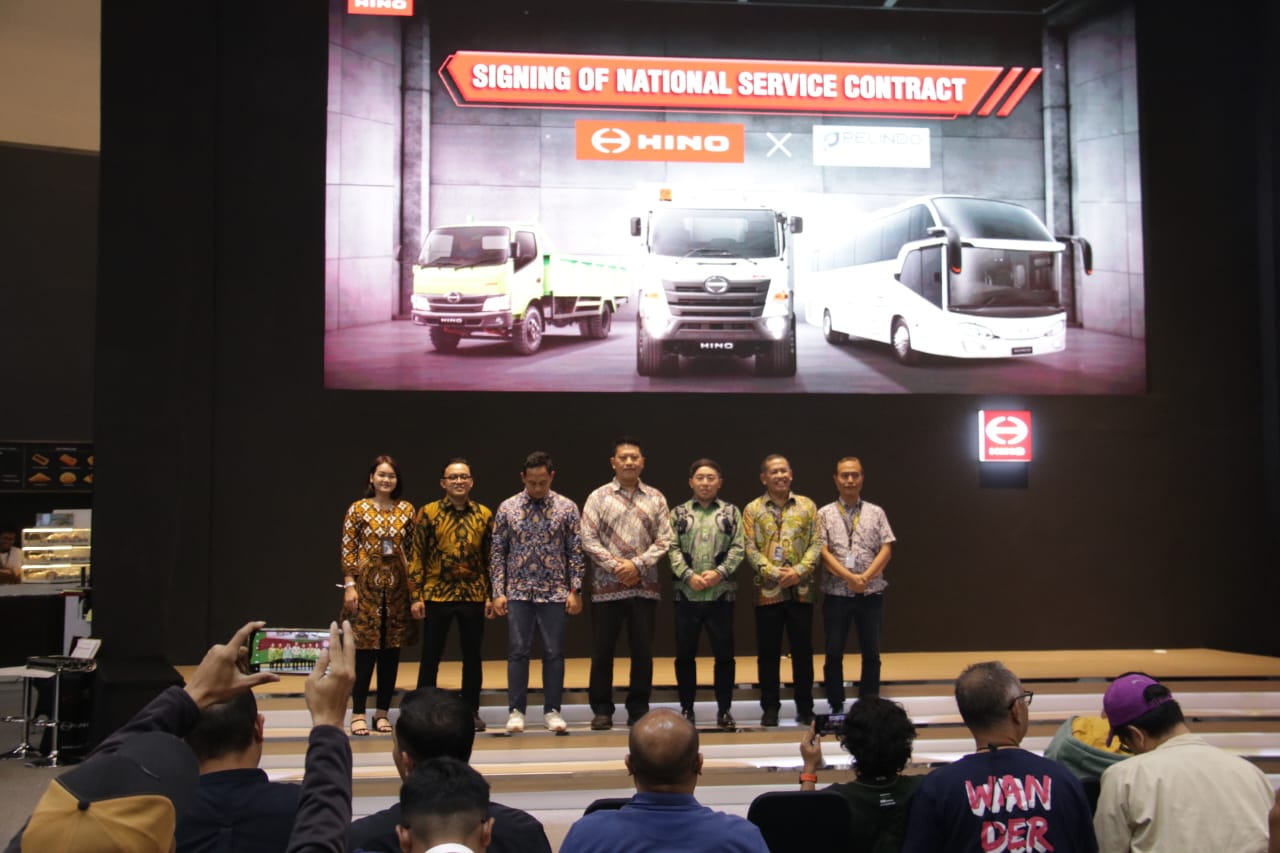 foto bersama hino dan bima