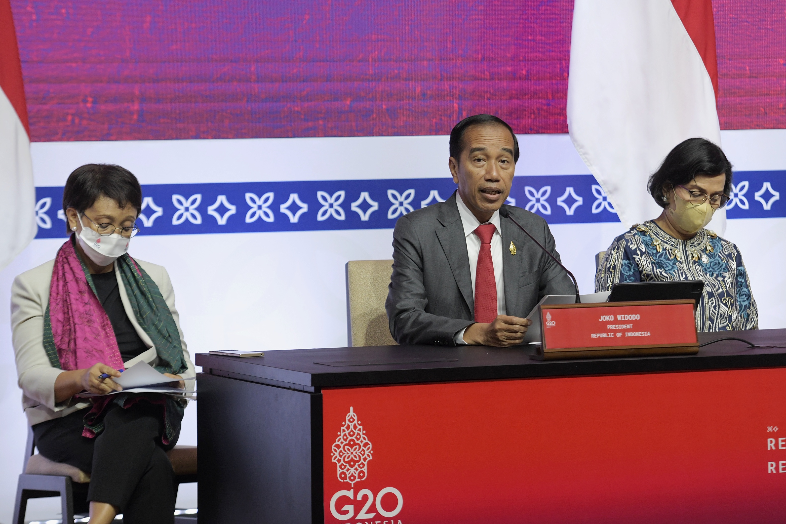 Sukseskan Amankan Acara Presidensi G20 di Bali, Presiden Jokowi Berikan Apresiasi Kepada TNI & Polri