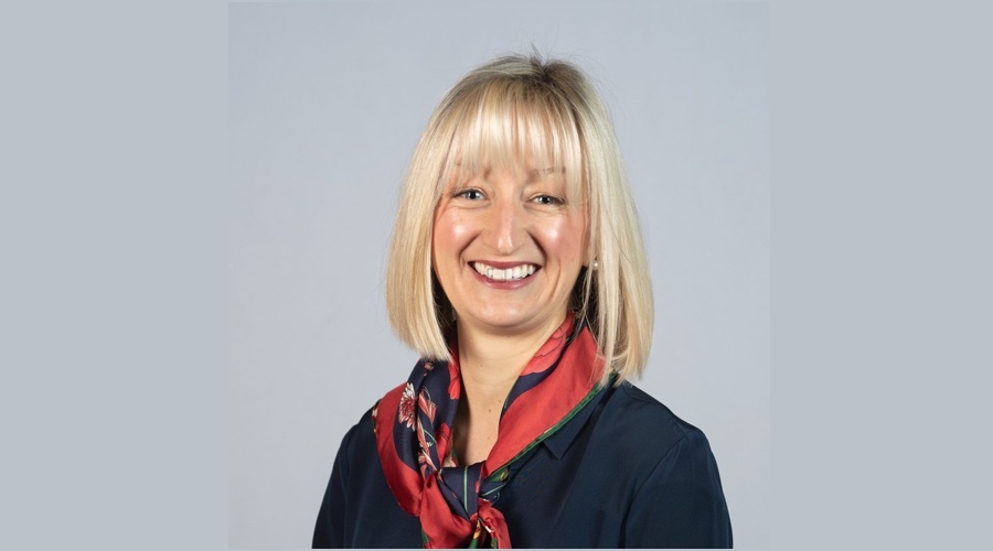 Jen Di Rico Headshot 3