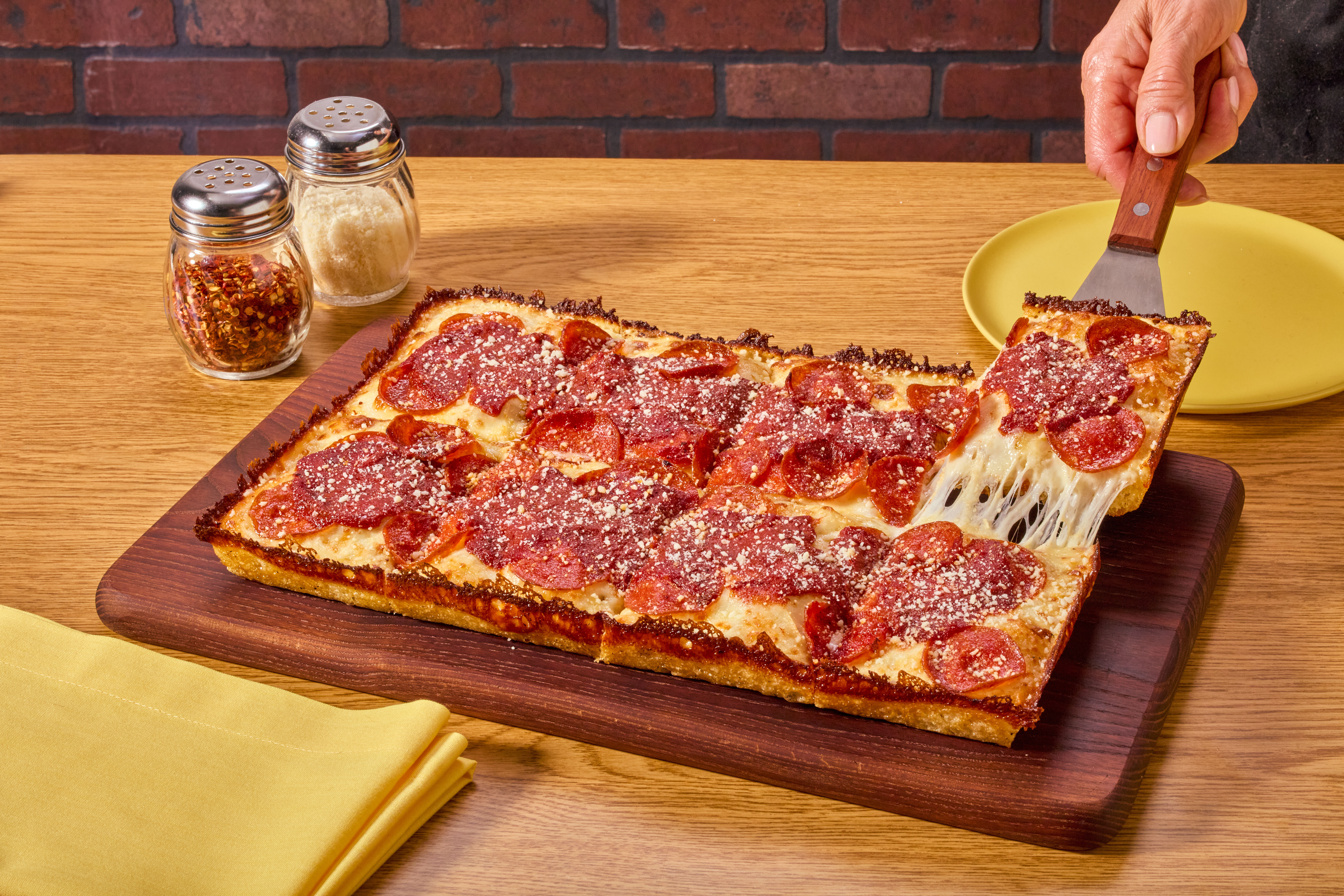 [US] Pepperoni Pizza