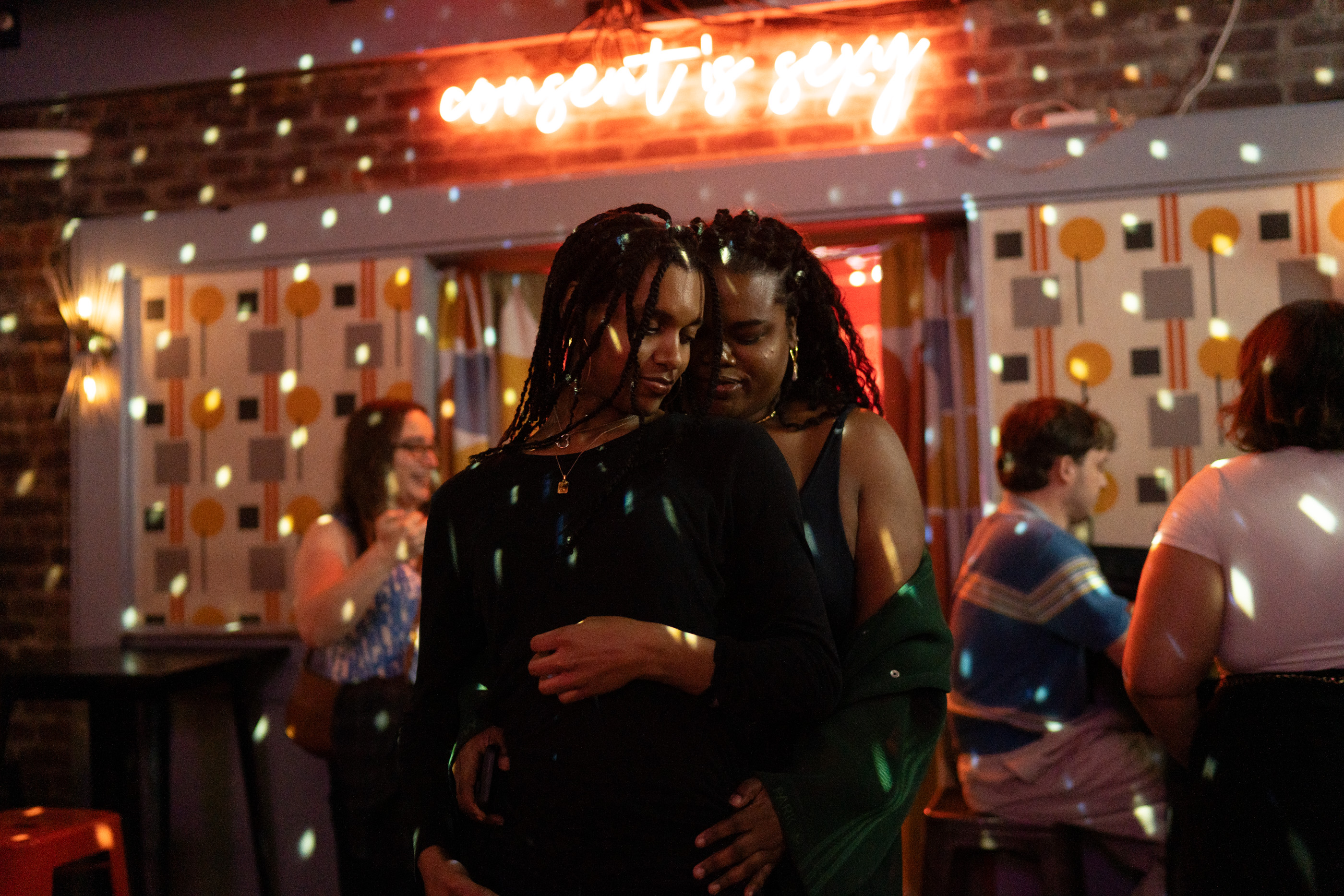 [US] Toast to Henrietta Hudson image 3