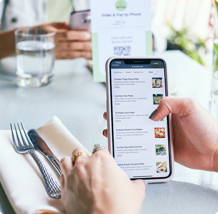 Restaurant Tableside & QR Code Ordering System | Toast POS