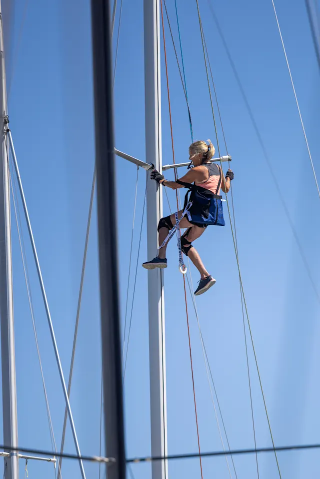 260627 Mast work