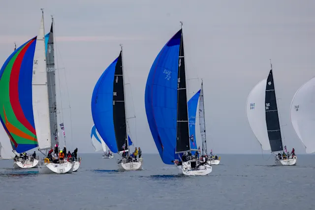 260628 Spinnaker sailing