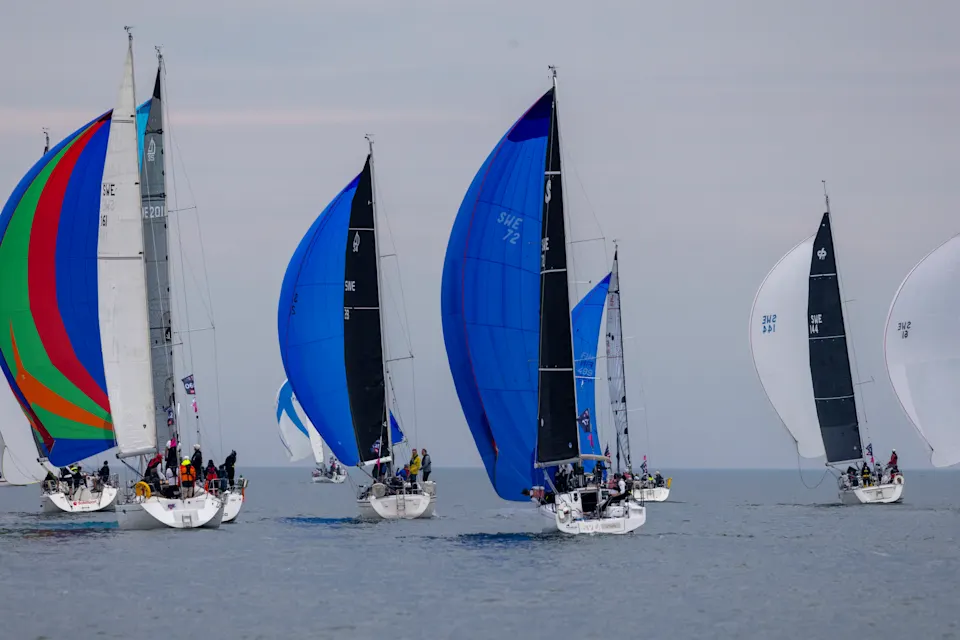 260628 Spinnaker sailing