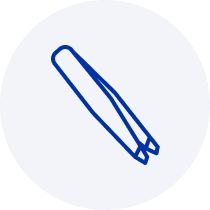 Icon of blue tweezers on a light gray circular background.