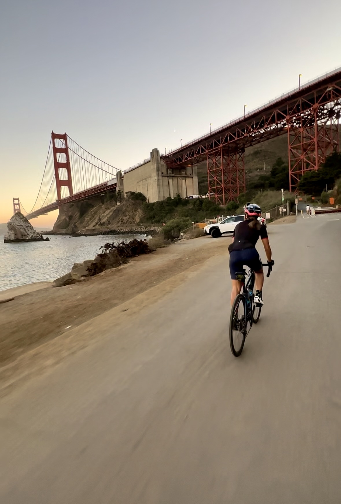 Kat road bike Fort Baker w/ Golden Gate Bridge