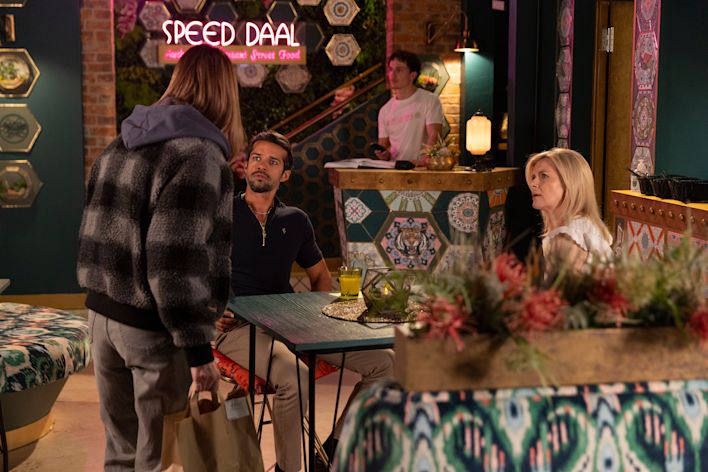 Next week on the Cobbles: Alfie is hospitalised, Cassie proposes and Tyrone's biological father makes an entrance! | Coronation Street