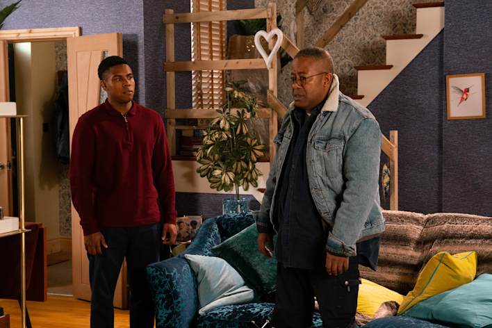 James and Ed at the Baileys - Coronation Street - ITV