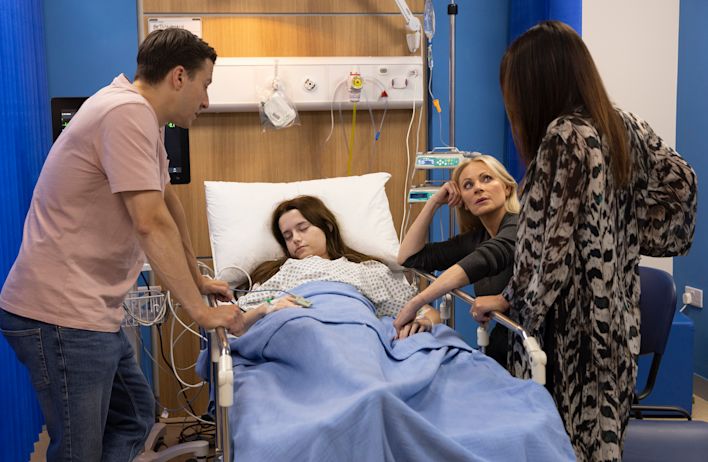 Coronation Street - Ryan Betsy Lisa Carla - ITV