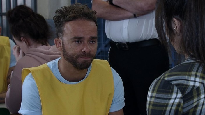 Preview Clips: Monday 26th August | Coronation Street