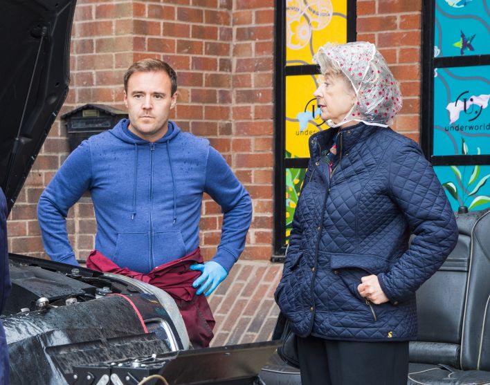 TRYONE - EVELYN - CORONATION STREET - ITV