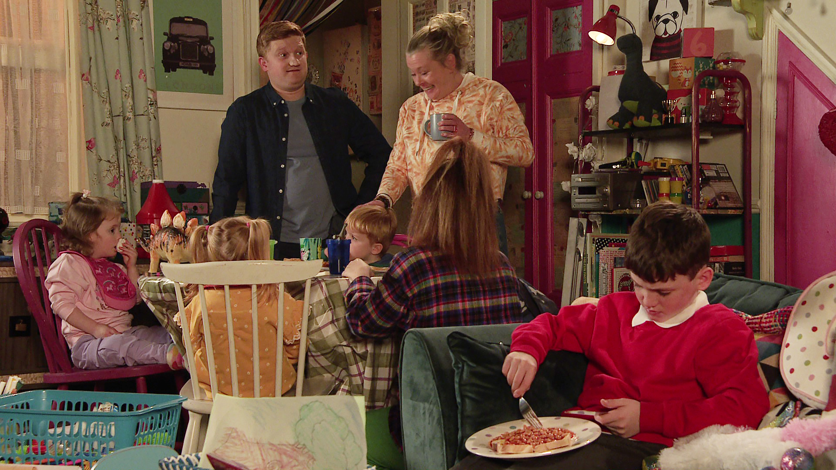 BERNIE - CHESNEY - KIDS - CORONATION STREET - ITV