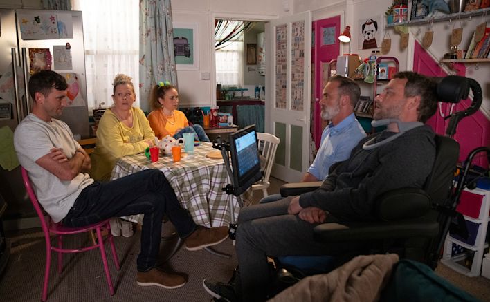 KIT - BERNIE - GEMMA - BILLY - PAUL - CORONATION STREET - ITV