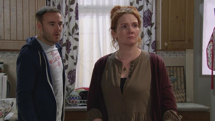 Preview Clips: Monday 27th January | Coronation Street