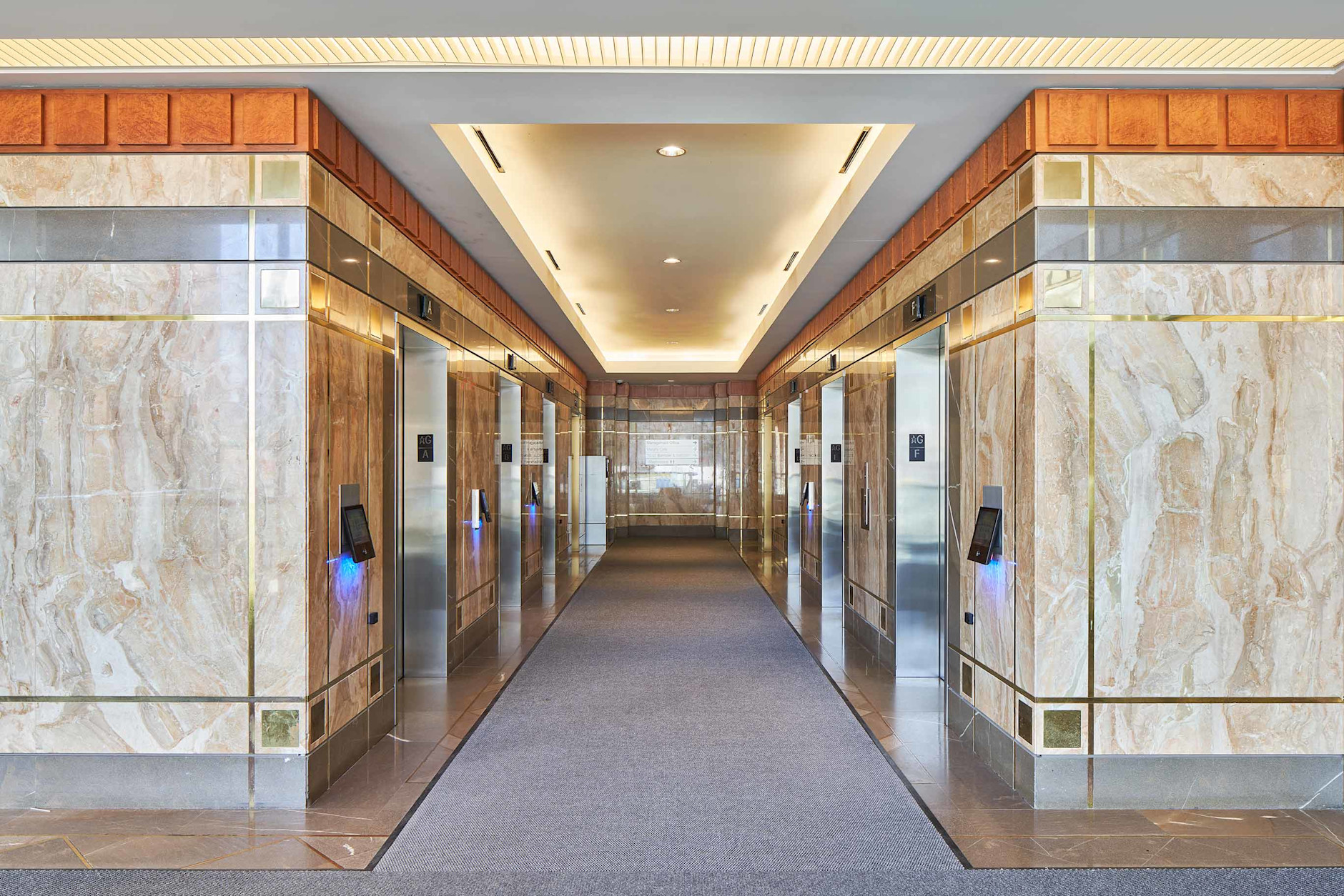 Toronto 5001 Yonge St Building Elevators