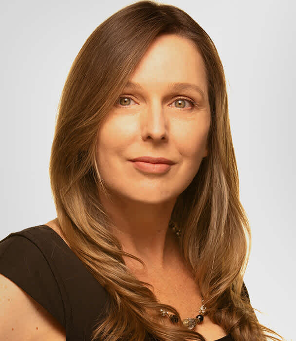 Anna Brunelle，CFO