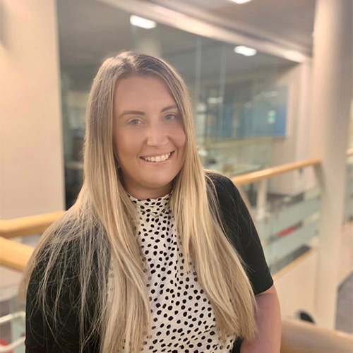 Hollie Button 500x500