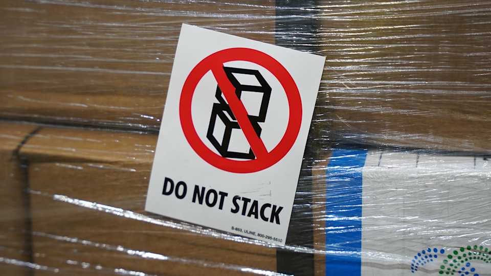Not Stackable Meaning | IAG Cargo