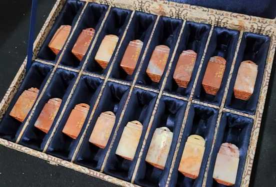 慶佛誕 大慧法師手作百件佛語吉祥佳句書畫作品義賣