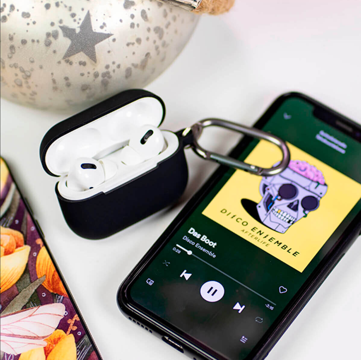 Airpods-Kuoret-Musta-2