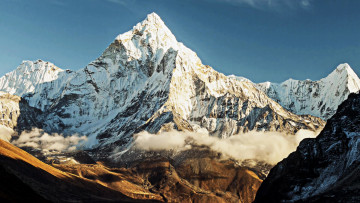 Gebirgslandschaft in Nepal