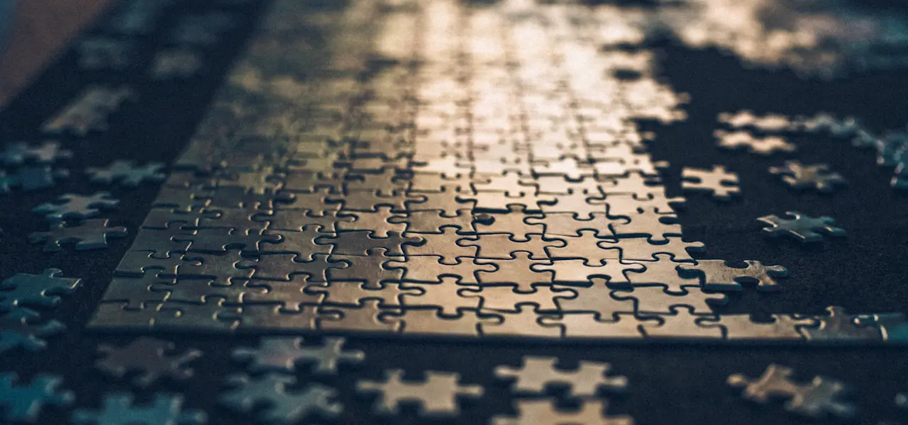 Covariance rhapsody: A reality check for evaluating risk models