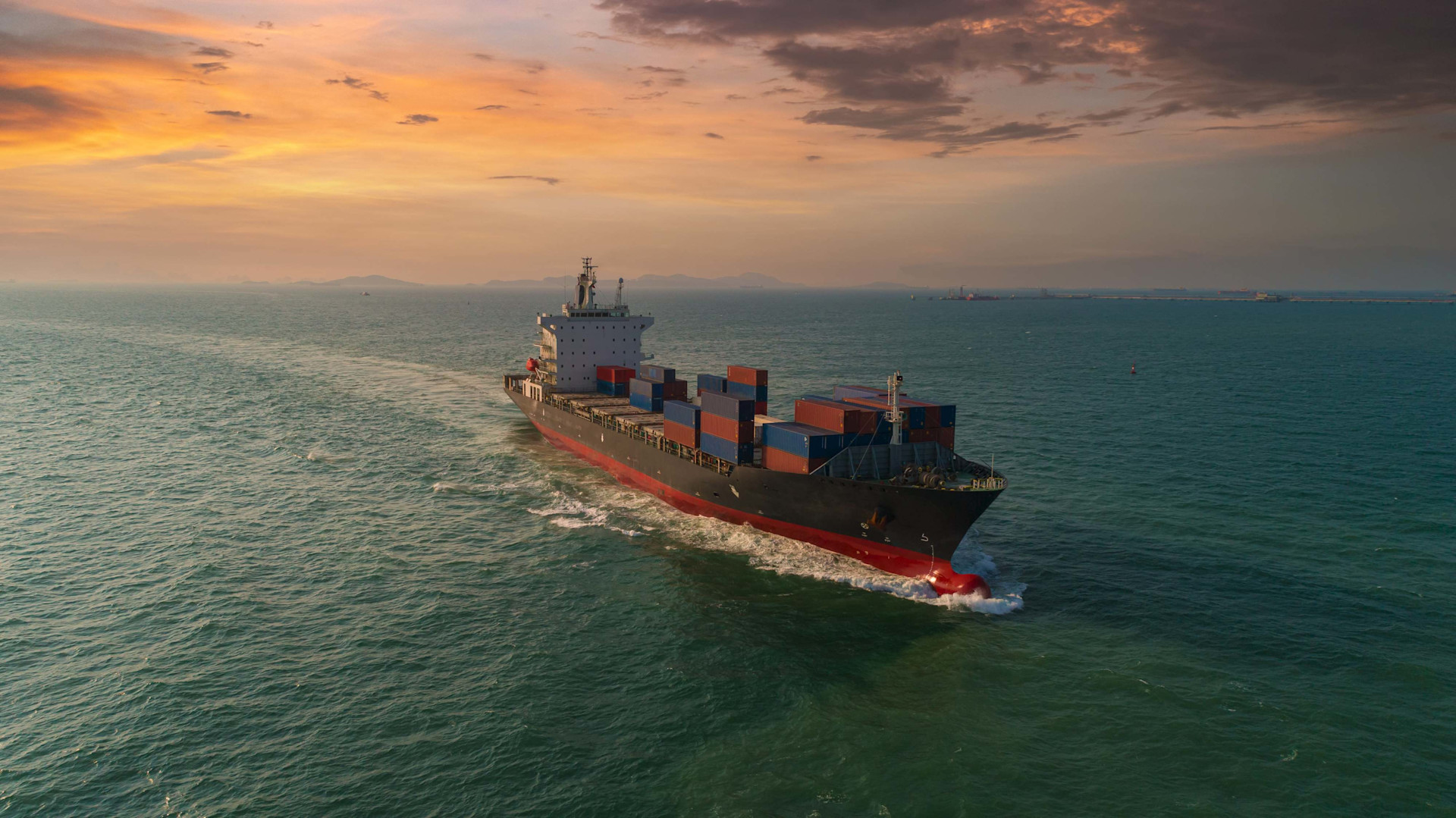 Keep a close eye on chips and ships | Robeco Global