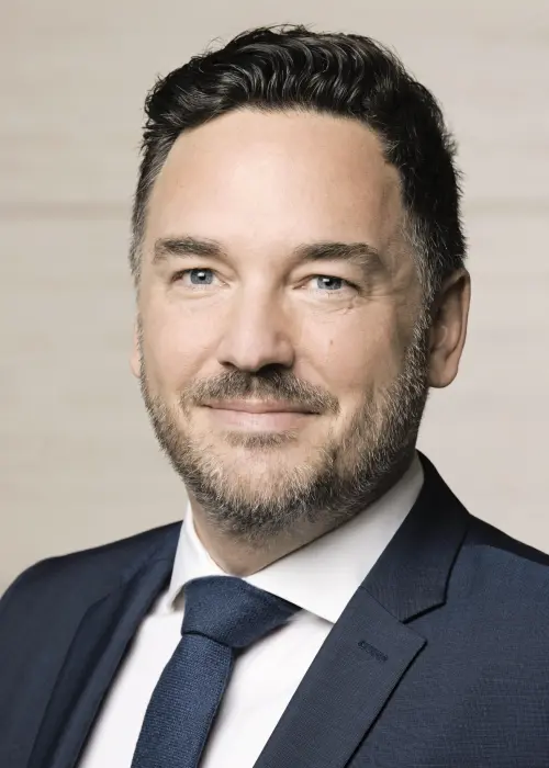 Thorsten Schneider - Executive Director, Country Manager und Head of Institutional Sales 