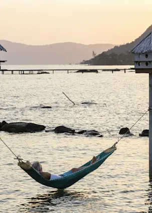 SI Dilemma: Active versus passive SI?