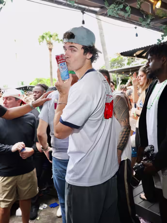 Smirnoff spring vacay