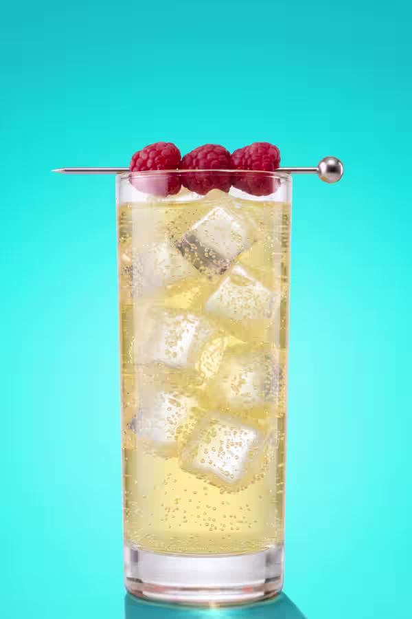 Smirnoff Raspberry Spritz Primary Image
