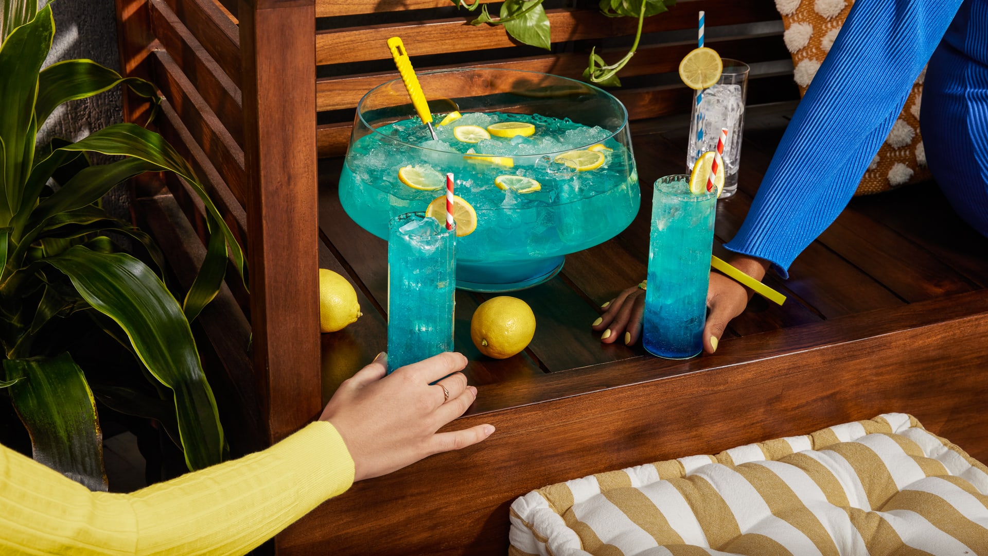 Ocean Breeze Punch Recipe | Vodka Cocktail | Smirnoff