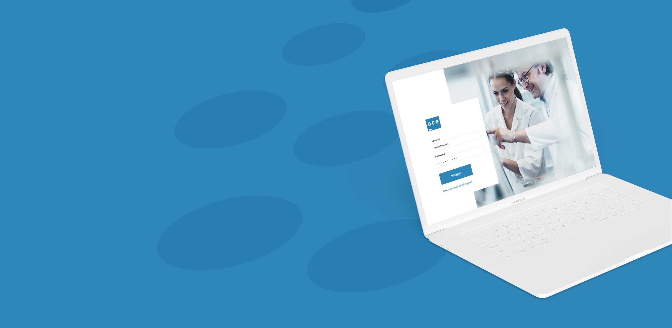 De aanmeldpagina van het Ace klantenportaal geopend op een witte laptop 