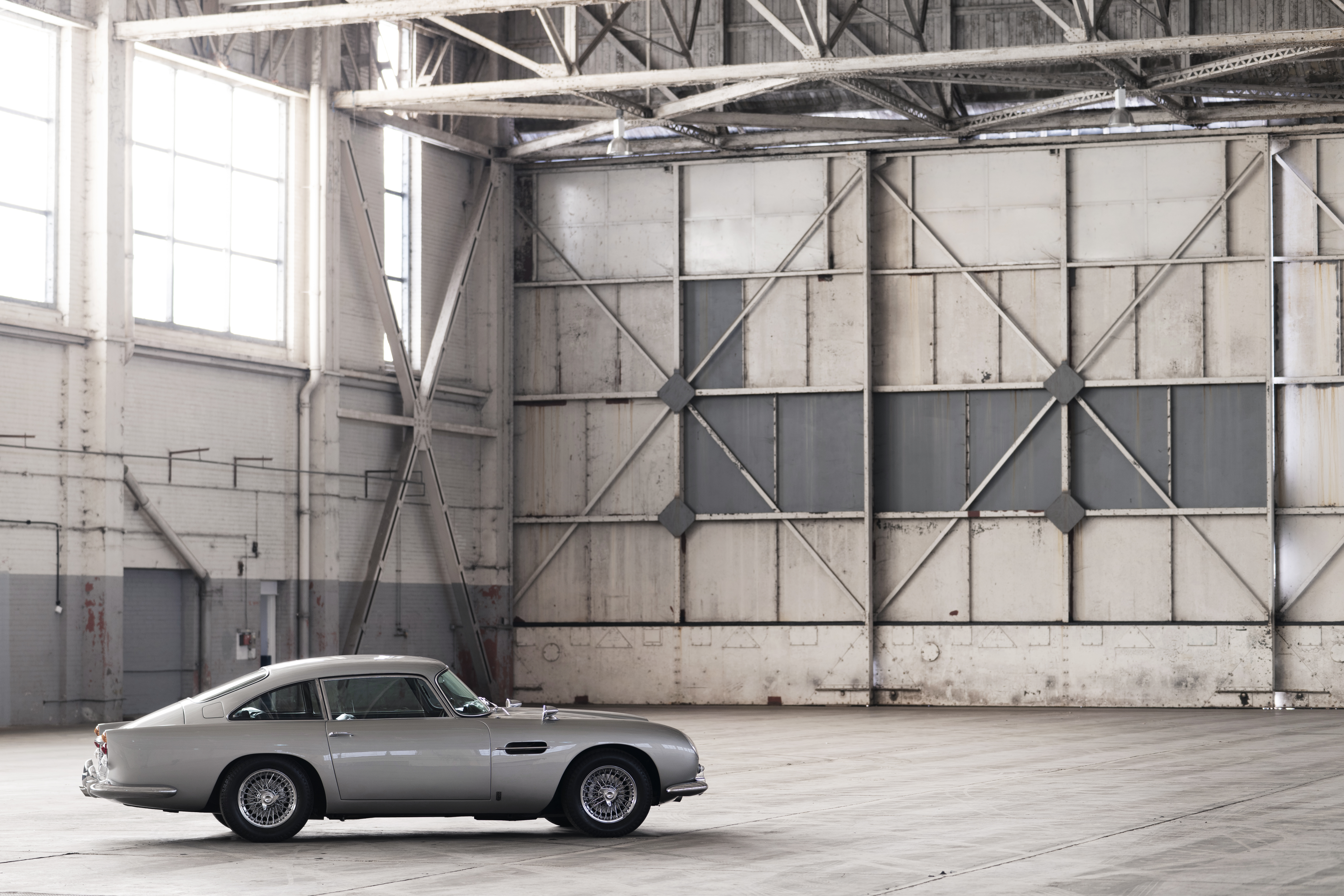 Aston Martin DB5 © Aston Martin 2021