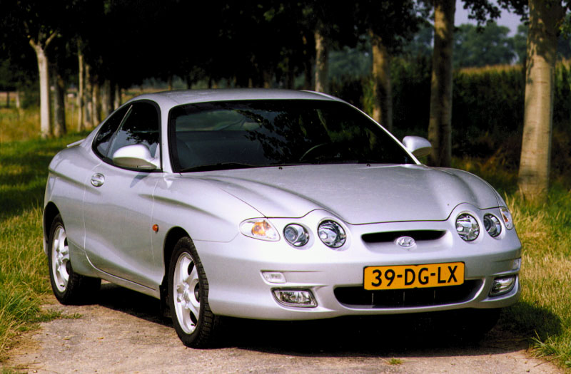 Hyundai Coupé Front