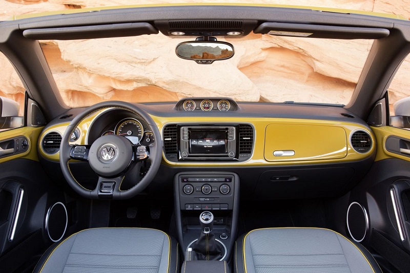 Volkswagen Beetle Hatchback Interior