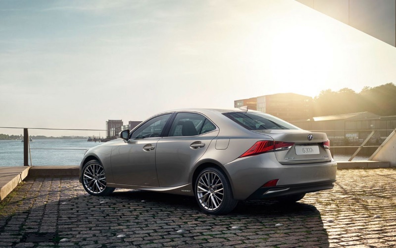 Lexus IS Sedan Automaat Rear