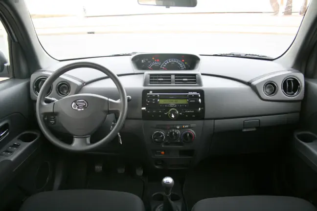 Daihatsu Materia MPV Interior