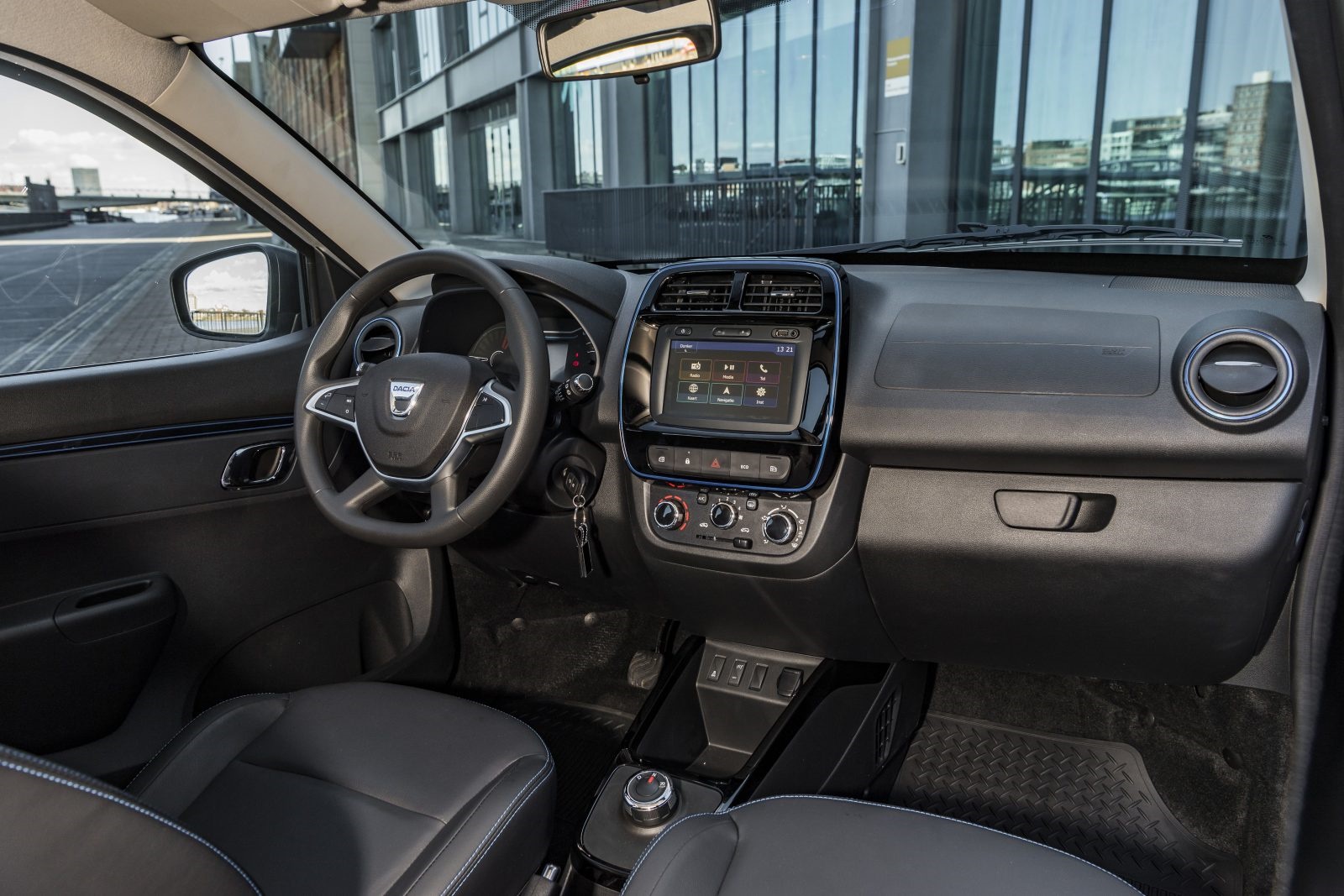 Dacia Spring Hatchback Automaat Interior