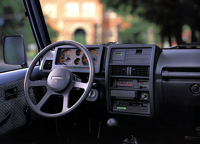 Suzuki Samurai 4x4 Handgeschakeld Interior