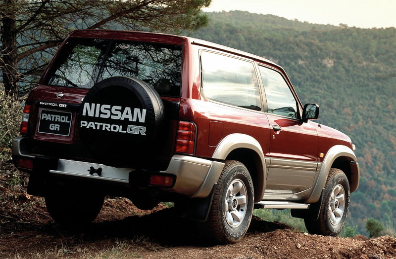 Nissan Patrol Terreinwagen Rear