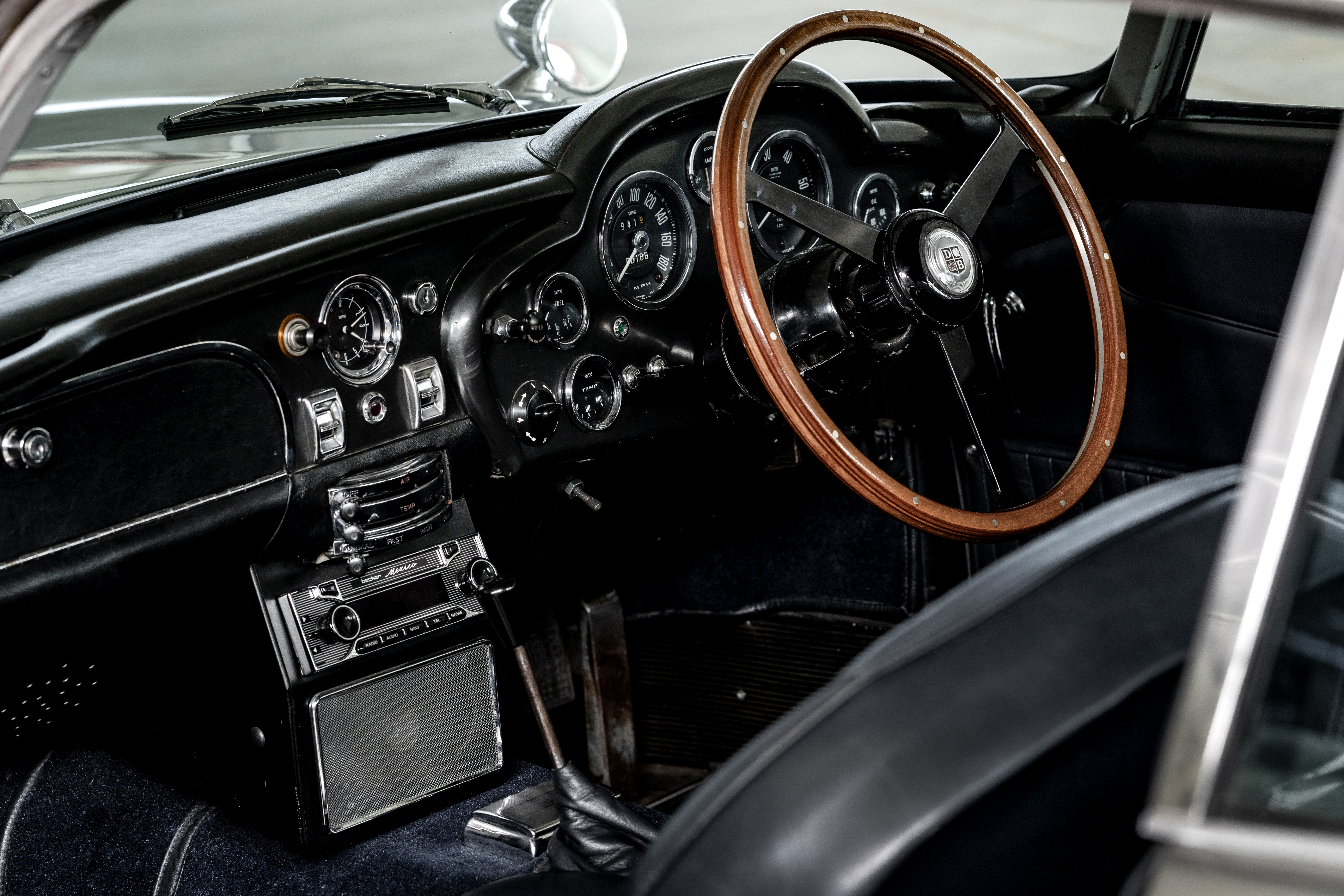 Aston Martin DB5 © Aston Martin 2021