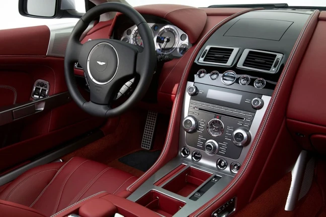 Aston Martin DB9 Coupé Automaat Interior