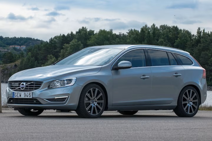 Volvo V60 2010 blue front