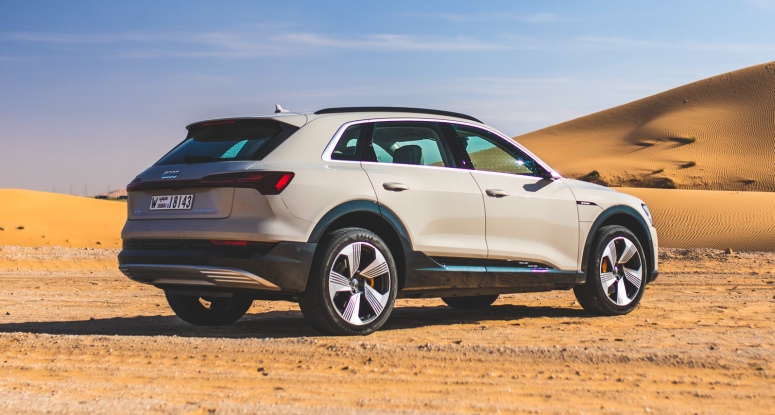 Audi-e-tron-2019-rear