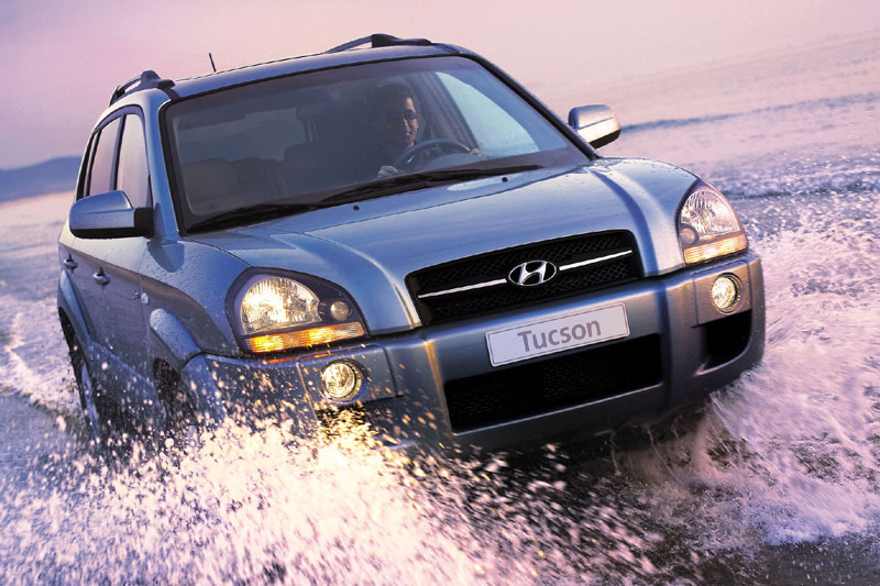Hyundai Tucson 2004-2010 silver front
