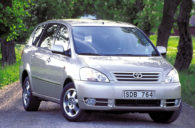 Toyota Avensis MPV Model,Front