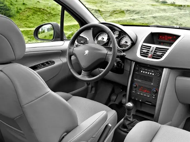 Peugeot 207 Stationwagen Handgeschakeld Interior